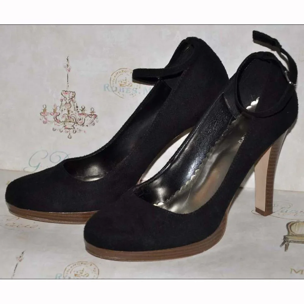 Delicious Low Platform Style Faux Suede & Woodgrain Ankle Buckle Heels - Picture 1 of 6